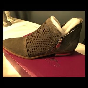 Brand new Fergie ankle bootie army green